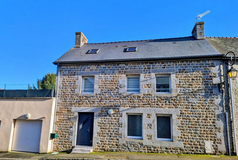 Vente Maison Maison rénovée en pierres 125 m2 à vendre, 6 pièces avec 4 voir 5 chambres, bourg SAINT GERMAIN EN COGLES (35) Saint germain en cogles
