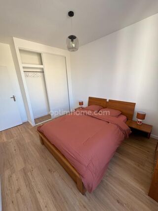  Appartement à louer 2 pièces 47 m²