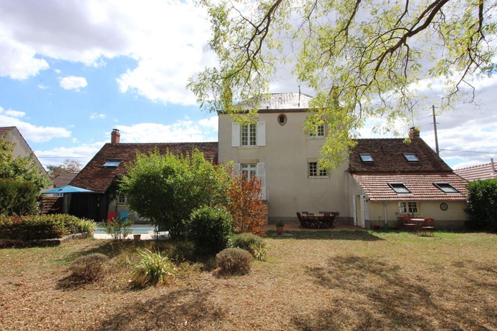 Vente Propriété/Château Maison de maître Darvoy 9 pièces 212 m2 Darvoy