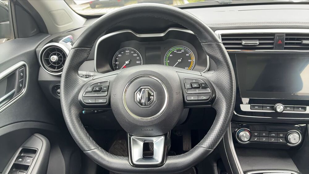 MG.ZS 143 44.5 kWh Luxury - Automatique Entretien constructeur 2021 occasion 92160 Antony