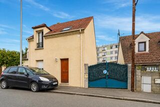 Vente Maison Saint-Denis – Quartier de la Mutualité - Maison de 4 pièces de 82 m² - Dépendance Saint denis