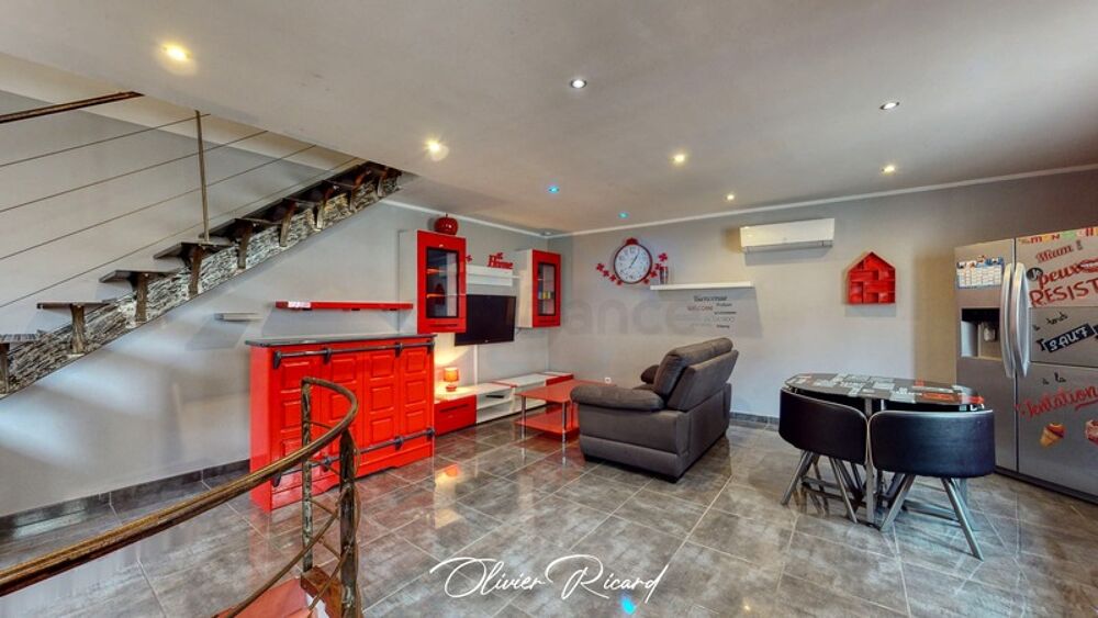 Dpt Hérault (34), à vendre MONTPELLIER maison de ville meublée, 78 m2 type LOFT + garage + parking + buanderie