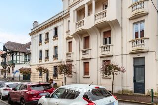  Appartement  vendre 4 pices 104 m Biarritz