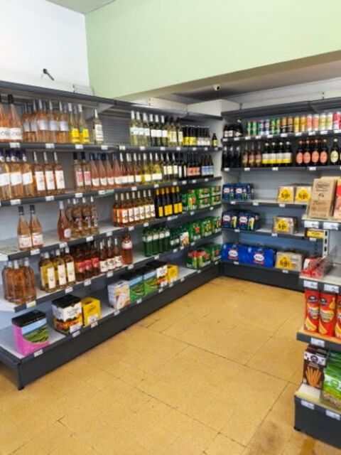  ALES (30) À vendre – Fonds de commerce Épicerie dans un local de 167m² 