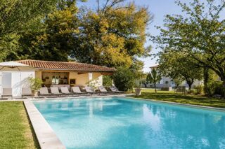  Maison à vendre 15 + pièces 507 m²