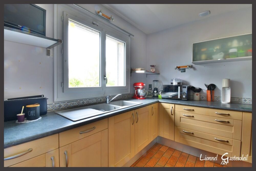 Maison à vendre de plain pieds 2/3 chambres sur la communes de Vélines en Dordogne (24)