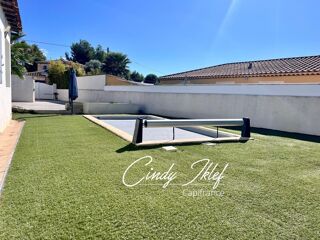 Vente Maison Vitrolles - Les Bords de l'étang - Maison familiale de plain-pied avec dépendance, jardin et piscine Vitrolles