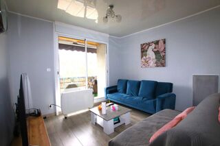  Immeuble à vendre 10 pièces 200 m²