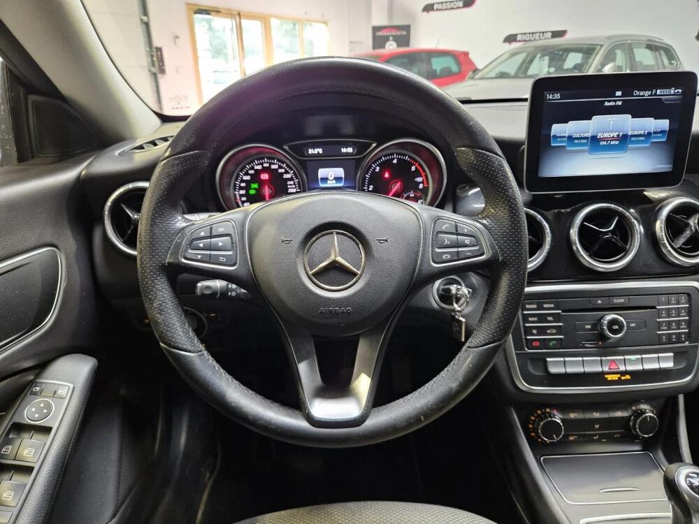 Classe CLA 180 d (117.912) SENSATION 2016 occasion 35520 La Chapelle Des Fougeretz