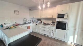  Appartement � vendre 3 pi�ces 77 m�