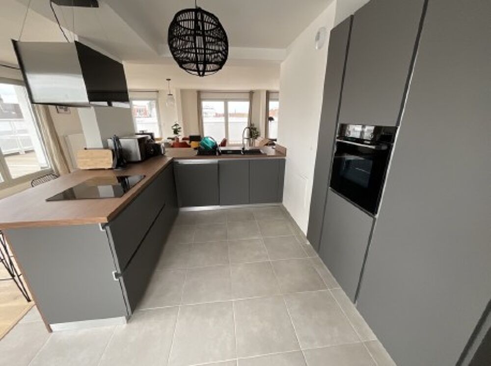 Location Appartement Appartement T4 meublé avec terrasse et garage à Lille Lille