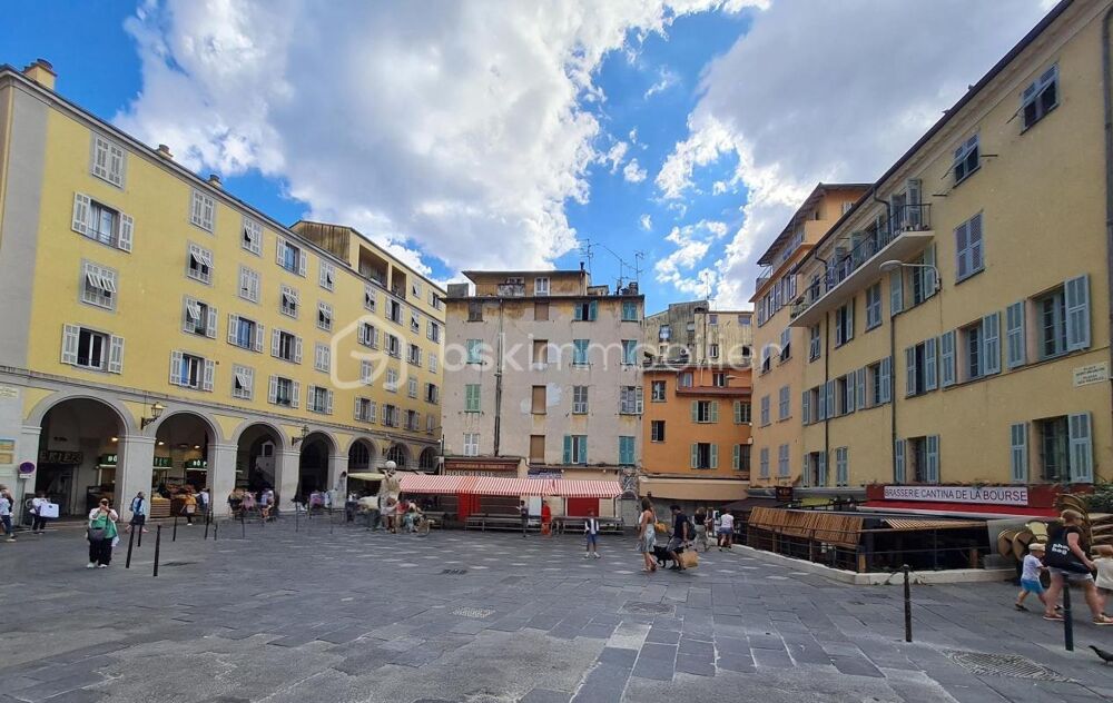 Vente Duplex/Triplex Vieux-Nice – Un duplex avec terrasse au dernier étage, à réinventer selon vos envies Nice