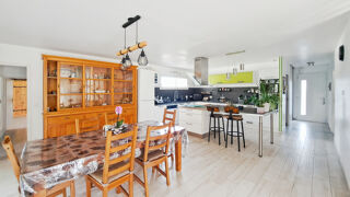  Maison  vendre 8 pices 166 m