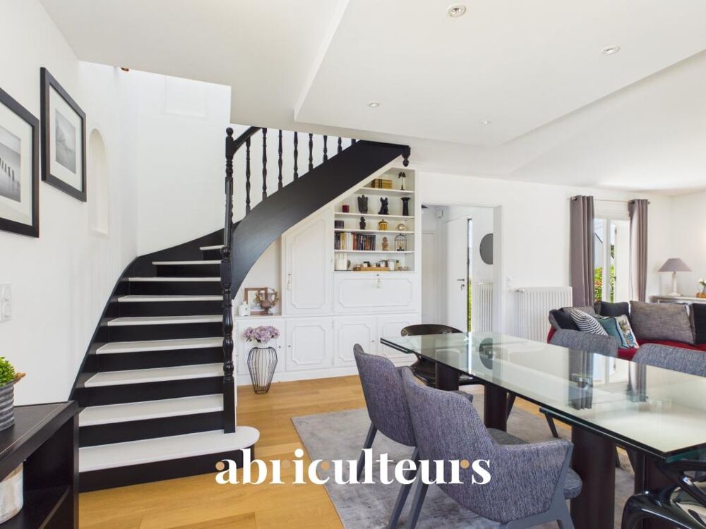Maison familiale de 141 m² avec jardin, piscine - en vente au Croisic (44490)