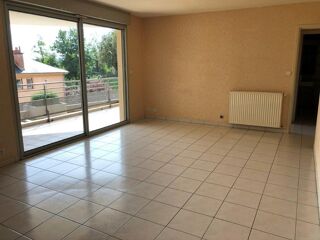  Appartement à louer 2 pièces 64 m²