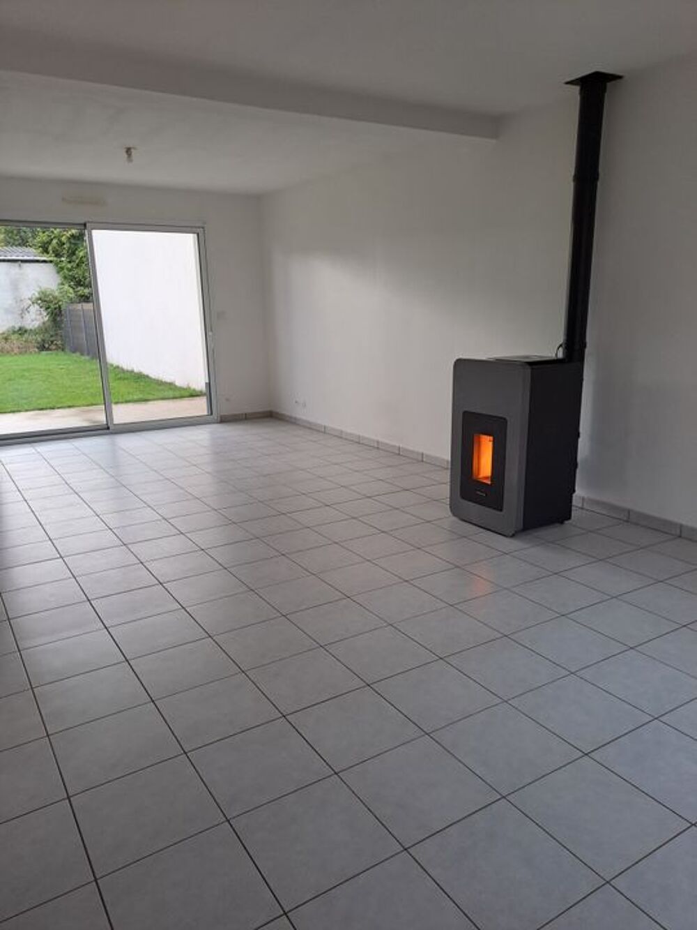 Location Maison Maison de 98m2 à louer sur Rainneville Rainneville