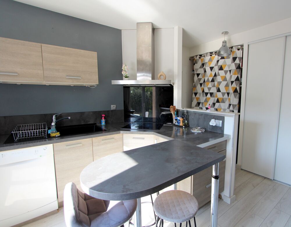 Maison à vendre 6 pièces LONS (64)
