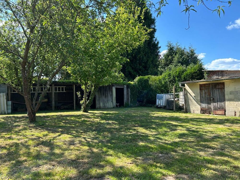 27210 Beuzeville Maison 7 pièces 136 m² + dépendance 246 700 Euros