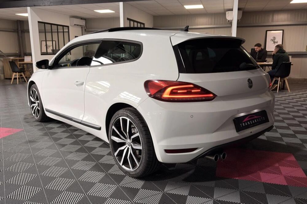 Scirocco Phase 2 2.0 TDI 16V BlueMotion DSG6 184 cv R-Line 2014 occasion 85190 Venansault