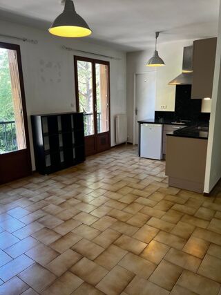  Appartement à louer 2 pièces 40 m²