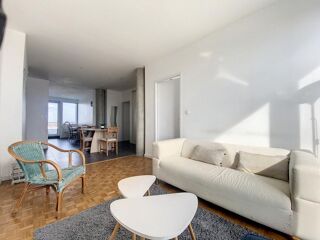  Appartement à louer 5 pièces 92 m²
