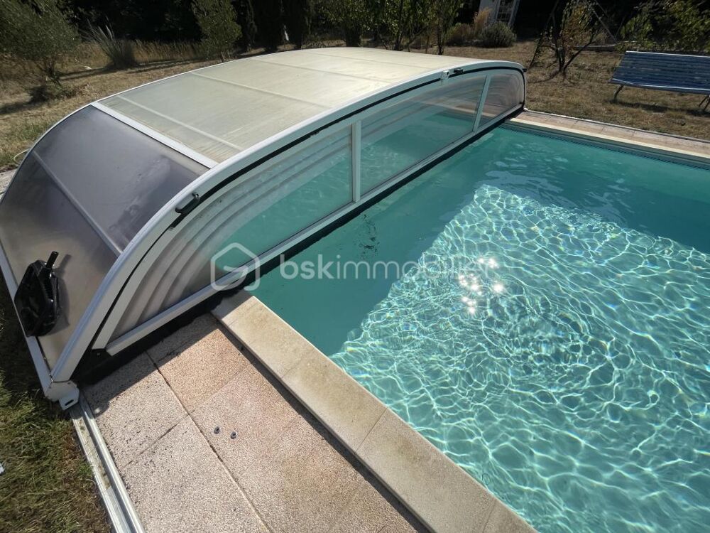 Propriété contemporaine avec gîte, chambres d'hôtes, piscine et parc arboré