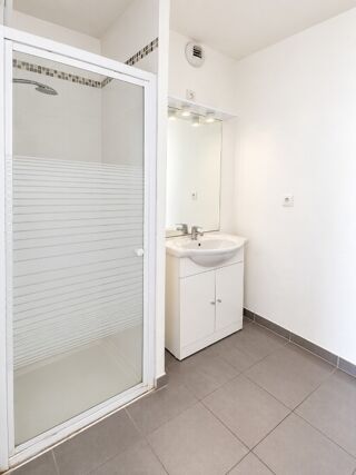  Appartement à louer 2 pièces 39 m²