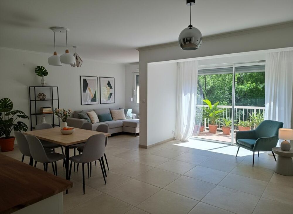 Vente Appartement grand appartement Familial avec jardin privatif de 250 m², à 10 minutes à pied du coeur d'Aix-en-Provence** Aix en provence