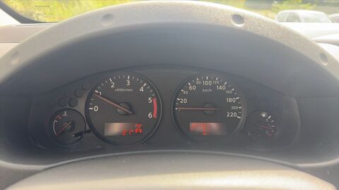 Navara 2.5 dCi 190 4WD Double Cabine 2015 occasion 38300 Bourgoin Jallieu