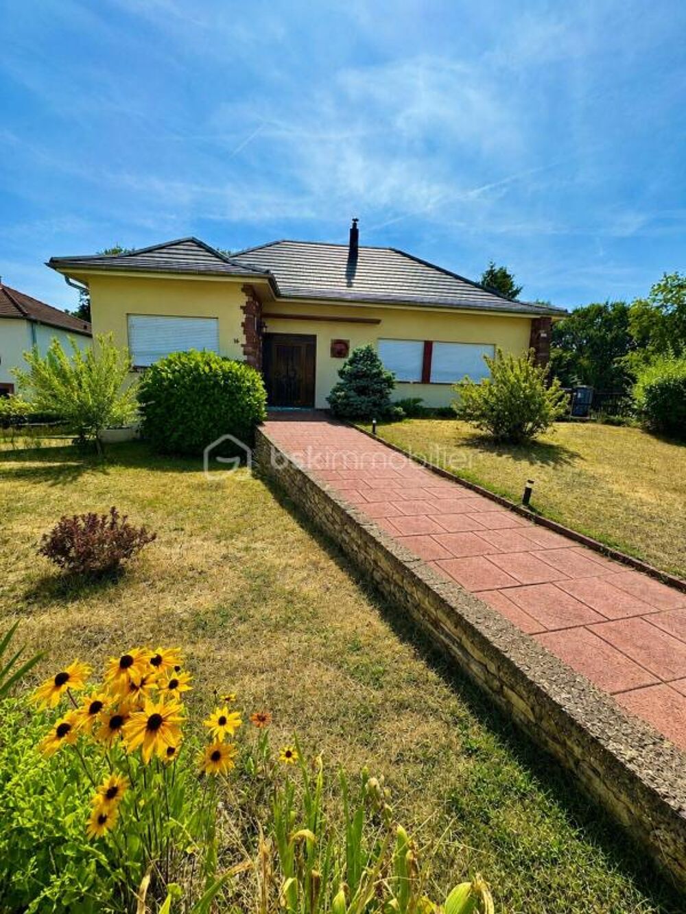?? Sur les hauteurs de Creutzwald, en lisière de forêt  Maison familiale de 175 m² avec appartement indépendant et plus de 100