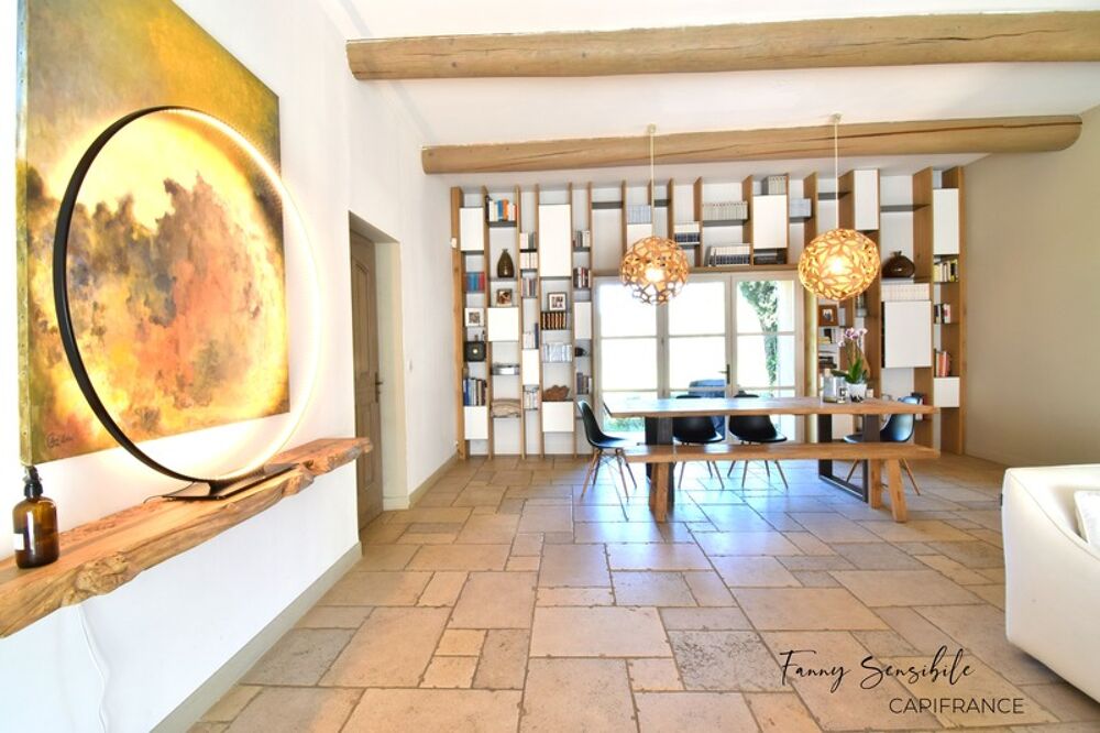 Bergerie en pierre du XVIII? siècle rénovée - 200 m² - terrain 5000 m² avec piscine - 25 min Aix-en-Provence
