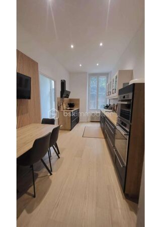  Propri�t�/ch�teau � vendre 7 pi�ces 260 m�