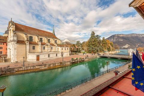   Investissement en Viager Libre � Appartement de Caract�re en Vieille Ville d'Annecy Maison - 4 pi�ce(s) - 152 m�