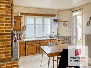 Maison à vendre 15 + pièces 207 m²