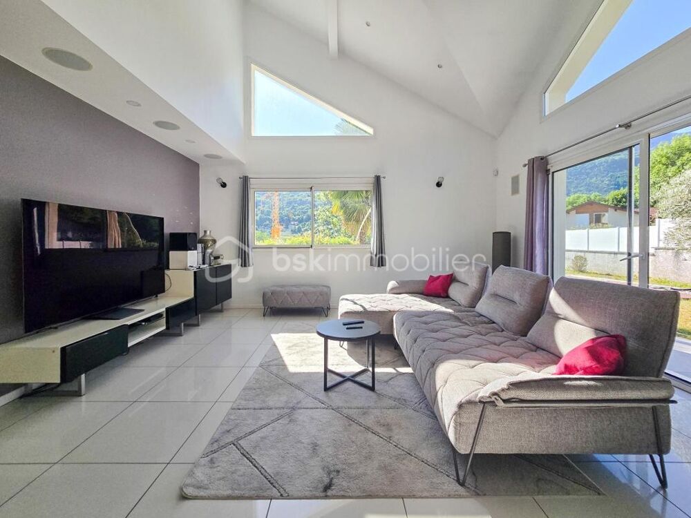 Villa darchitecte familiale de 165m2  Vaulnaveys-le-Haut, secteur des Ecoles