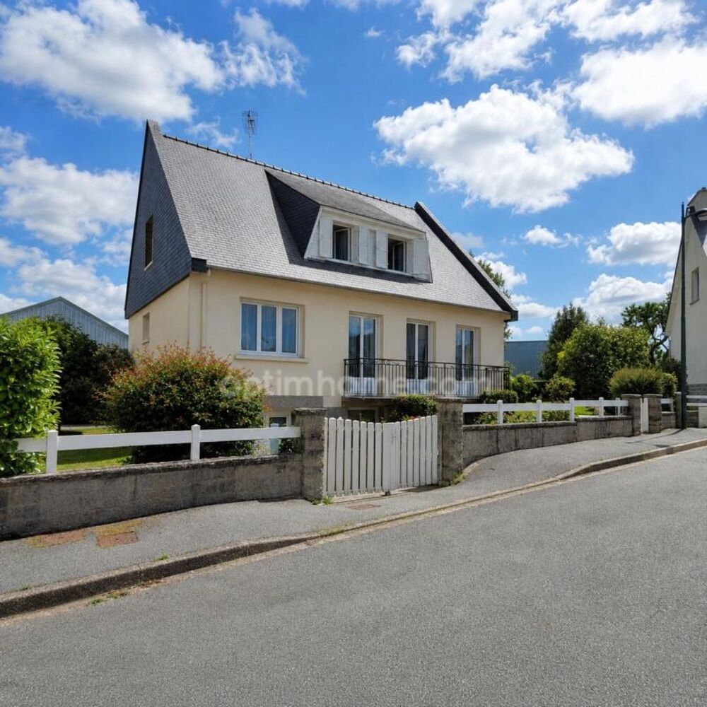 Maison familiale 130 m² à Quévert  5 chambres, jardin 580 exposé au sud, centres commerciaux Leclerc et Carrefour à 2 pas