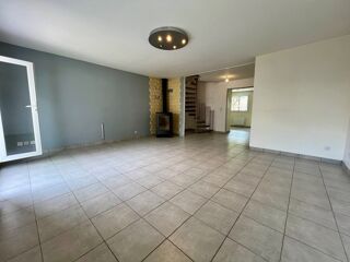  Maison  louer 8 pices 128 m