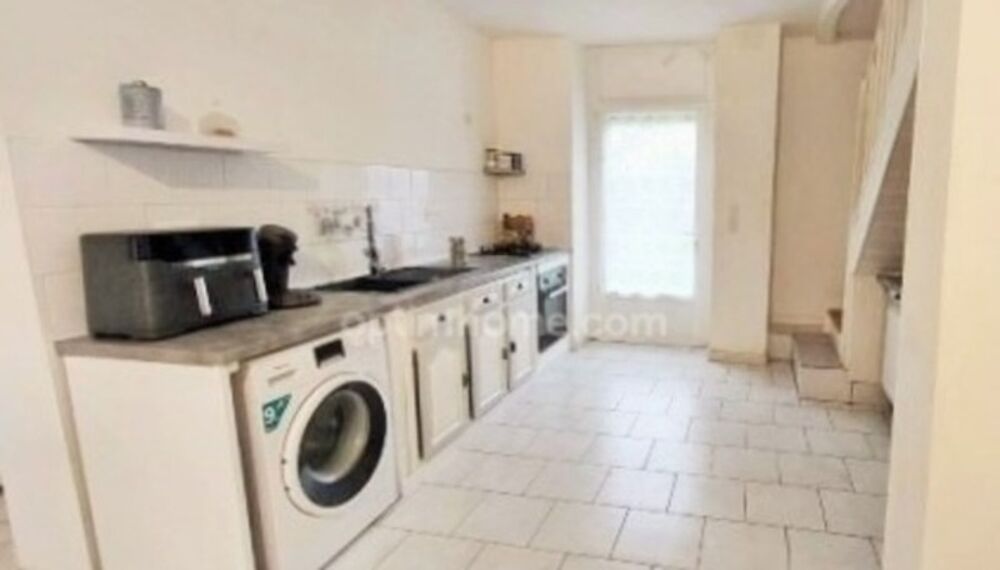 Maison indépendante habitable de suite sur un beau terrain clos !!