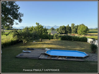  Maison � vendre 8 pi�ces 219 m�