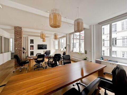   Bureau type loft sur cour 