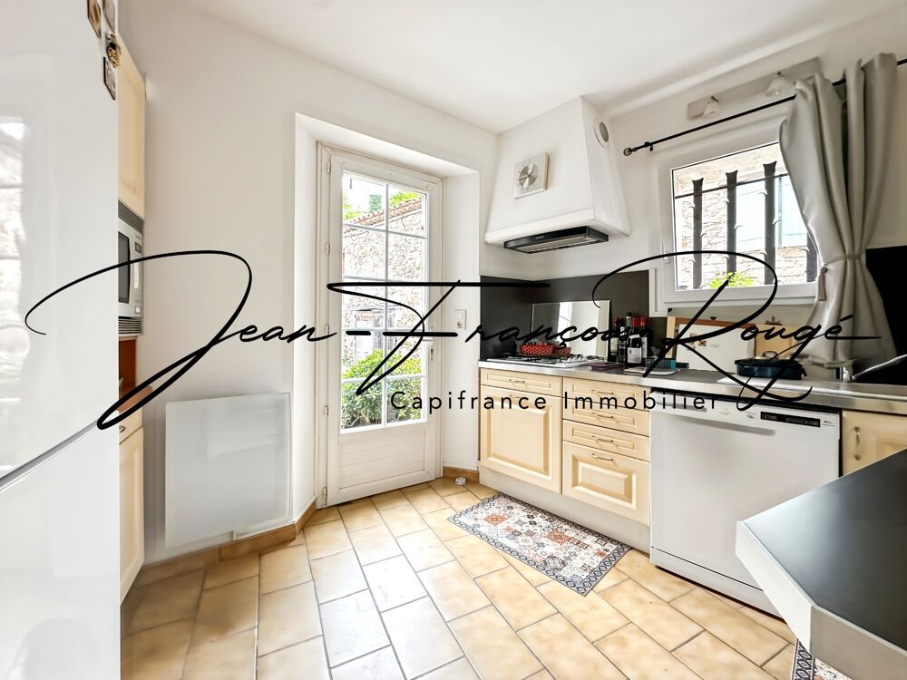 Vente Maison Roquebrune sur Argens, maison atypique rénovée dans le cœur du village !!! Roquebrune sur argens
