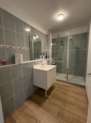  Appartement à louer 1 pièce 33 m²