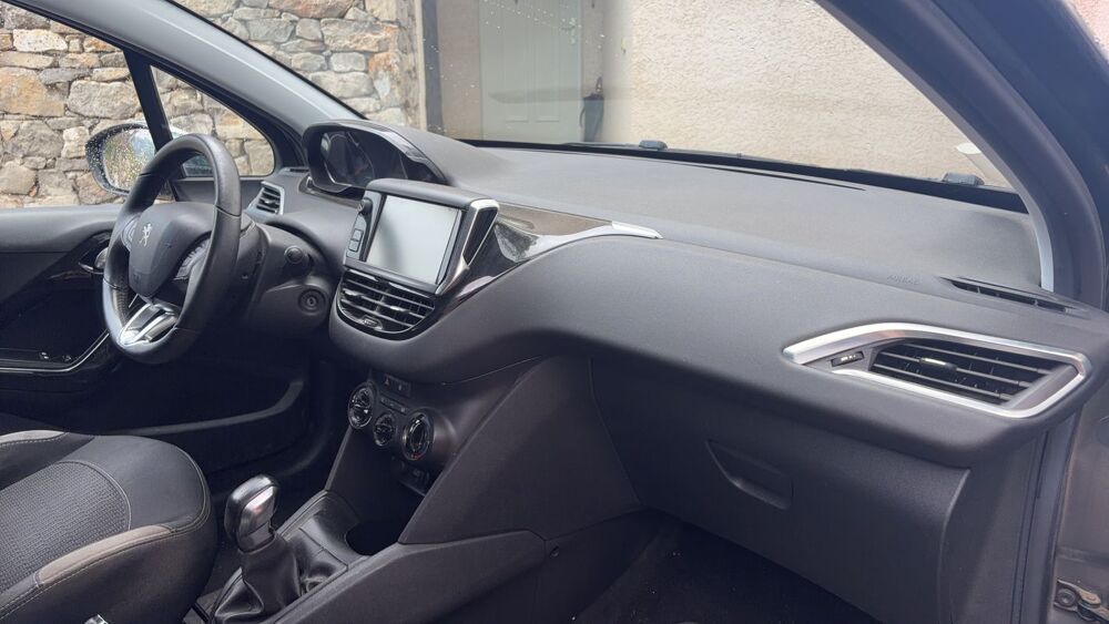 208 1.2 PureTech 82 Active Business 2015 occasion 34270 Cazevieille