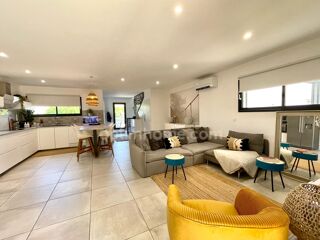  Villa à vendre 5 pièces 140 m²