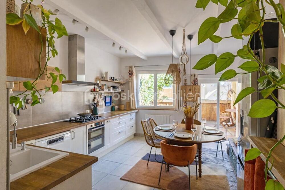 Maison de charme en pierre  94 m²  3 chambres  Terrasse au calme  DPE B