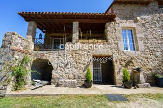  Propriété/château à vendre 7 pièces 243 m²
