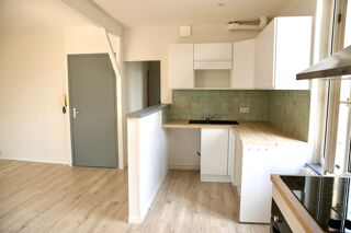  Appartement à louer 3 pièces 55 m²