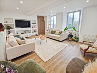  Maison � vendre 9 pi�ces 240 m�