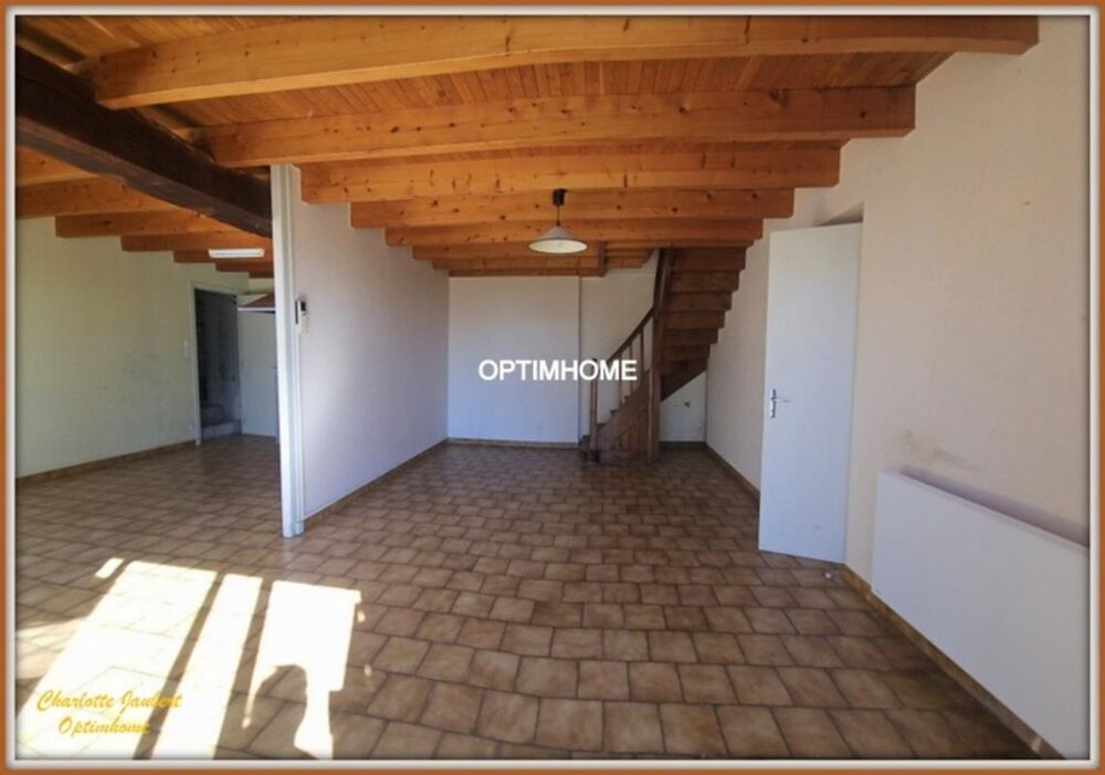 Vente Maison Maison à vendre 5 pièces CHALAIS (16) Chalais