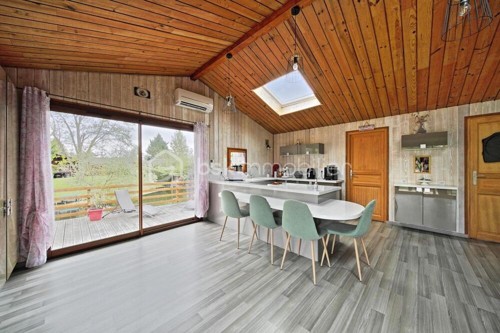 MAGNIFIQUE MAISON OSSATURE BOIS 5 CHAMBRES AVEC GARAGE DANS DOMAINE SÉCURISÉ AVEC LACS PRIVÉS, TERRAINS DE TENNIS PRIVÉS ET GARD